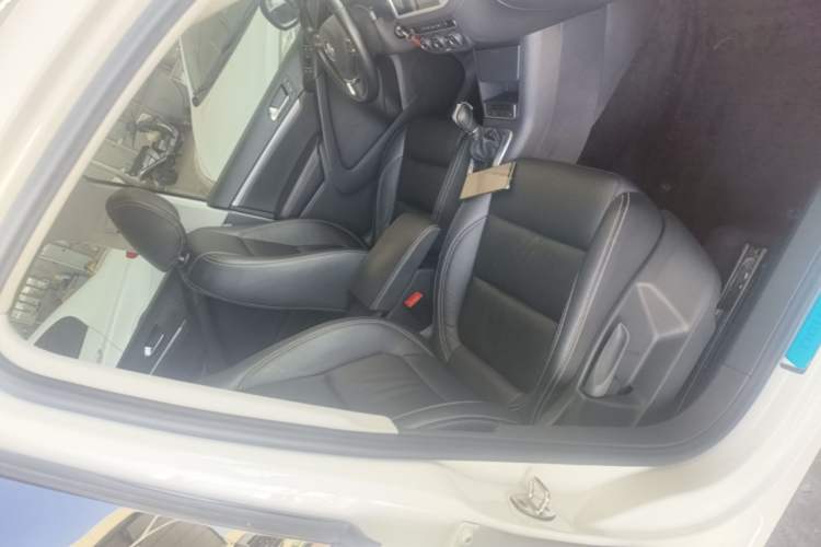 Used Volkswagen Tiguan 2016 280TSI Automatic Two-Wheel Drive Silk Road Comfort Edition Right Front Seat
