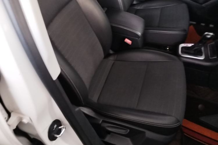 Used Volkswagen Tiguan 2016 280TSI Automatic Two-Wheel-Drive Silk Road Style Edition Right Front Seat