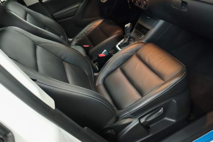 Used Volkswagen Tiguan 2016 280TSI Automatic Two-Wheel Drive Silk Road Comfort Edition Right Front Seat