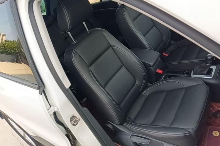 Used Volkswagen Tiguan 2016 280TSI Automatic Two-Wheel Drive Silk Road Comfort Edition Right Front Seat