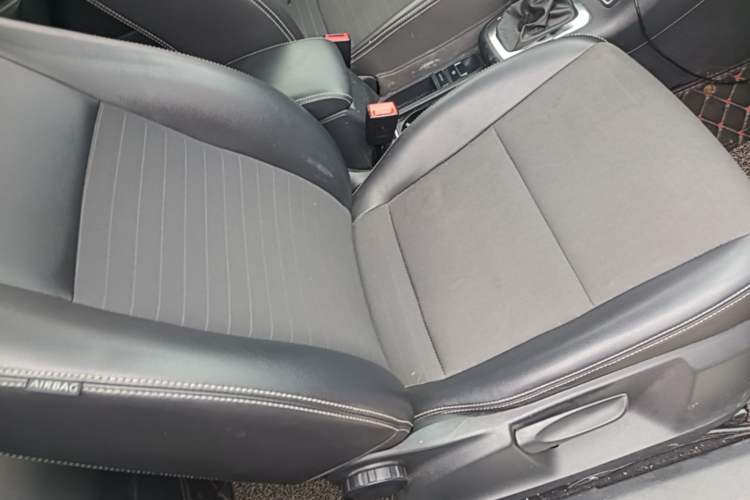 Used Volkswagen Tiguan 2016 280TSI Automatic Two-Wheel-Drive Silk Road Style Edition Right Front Seat