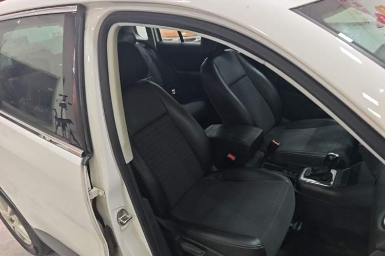 Used Volkswagen Tiguan 2016 300TSI Automatic Two-Wheel Drive Trend Edition Right Front Seat