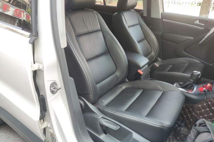 Used Volkswagen Tiguan 2016 280TSI Automatic Two-Wheel Drive Silk Road Comfort Edition Right Front Seat