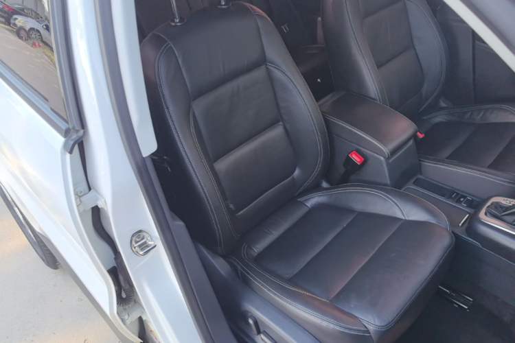 Used Volkswagen Tiguan 2016 300TSI Automatic Two-Wheel Drive Comfort Edition Right Front Seat