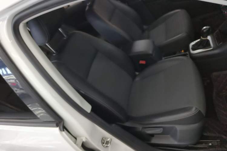 Used Volkswagen Tiguan 2016 280TSI Automatic Two-Wheel-Drive Silk Road Style Edition Right Front Seat