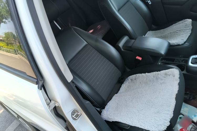 Used Volkswagen Tiguan 2016 280TSI Automatic Two-Wheel-Drive Silk Road Style Edition Right Front Seat