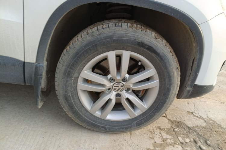 Used Volkswagen Tiguan 2016 300TSI Automatic Two-Wheel Drive Trend Edition Right Front Wheel Hub