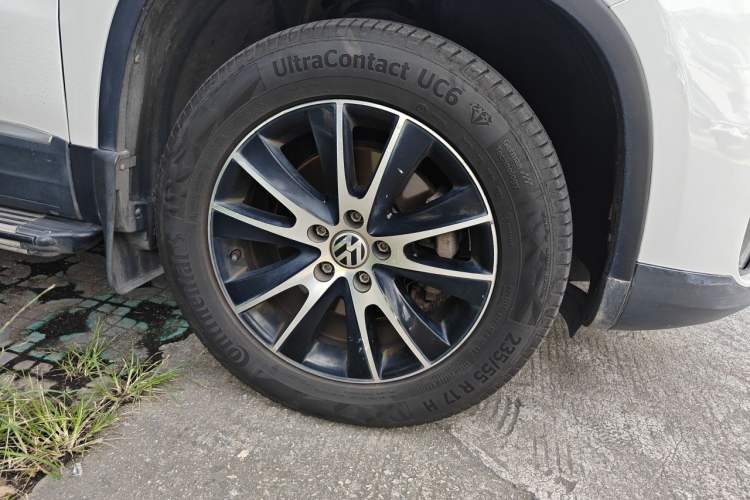 Used Volkswagen Tiguan 2016 300TSI Automatic Two-Wheel Drive Luxury Edition Right Front Wheel Hub