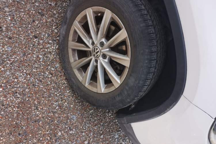 Used Volkswagen Tiguan 2016 300TSI Automatic Two-Wheel Drive Comfort Edition Right Front Wheel Hub