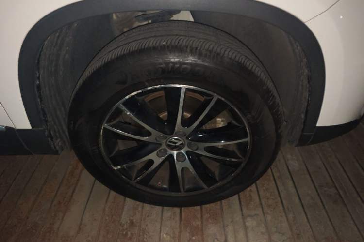 Used Volkswagen Tiguan 2016 300TSI Automatic Two-Wheel Drive Luxury Edition Right Front Wheel Hub