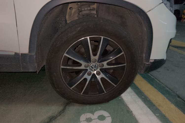 Used Volkswagen Tiguan 2016 300TSI Automatic Two-Wheel Drive Luxury Edition Right Front Wheel Hub