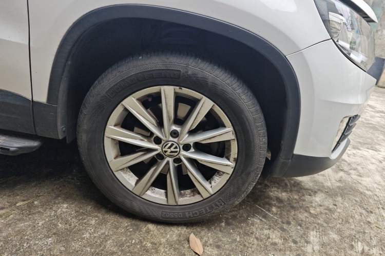 Used Volkswagen Tiguan 2016 300TSI Automatic All-Wheel Drive Fashion Vision Edition Right Front Wheel Hub