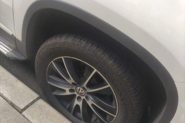Used Volkswagen Tiguan 2016 300TSI Automatic Two-Wheel Drive Luxury Edition Right Front Wheel Hub
