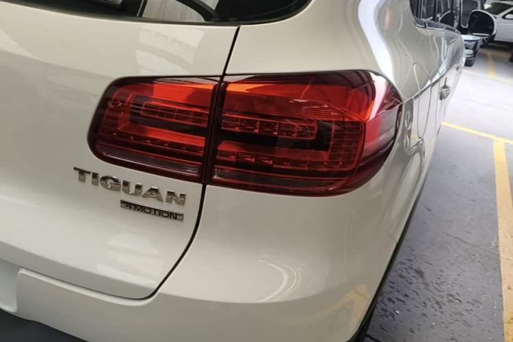 Used Volkswagen Tiguan 2016 300TSI Automatic All-Wheel Drive Fashion Vision Edition Right Rear Taillight