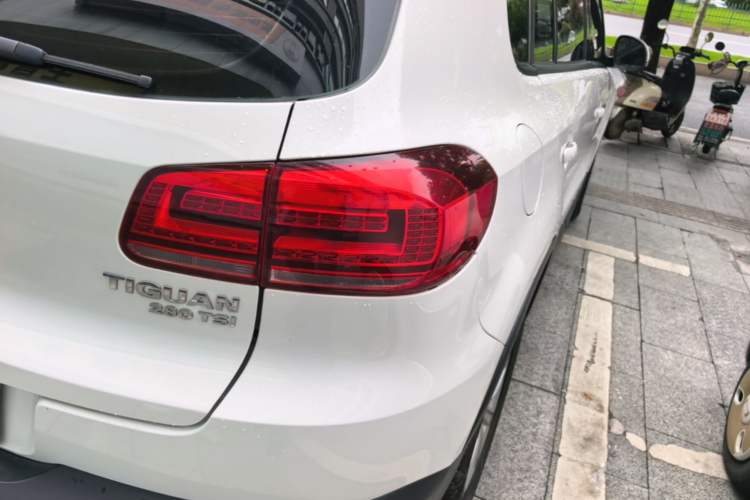 Used Volkswagen Tiguan 2016 280TSI Automatic Two-Wheel Drive Silk Road Comfort Edition Right Rear Taillight