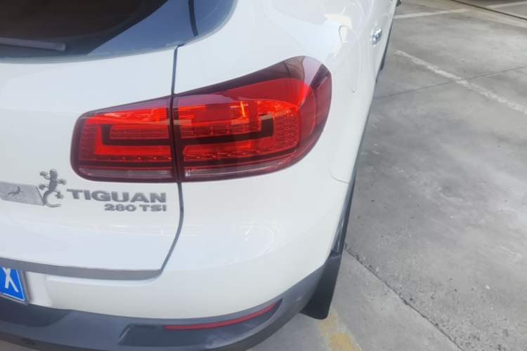 Used Volkswagen Tiguan 2016 280TSI Automatic Two-Wheel Drive Silk Road Comfort Edition Right Rear Taillight