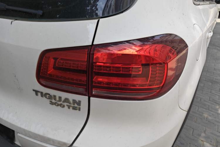 Used Volkswagen Tiguan 2016 300TSI Automatic Two-Wheel Drive Comfort Edition Right Rear Taillight
