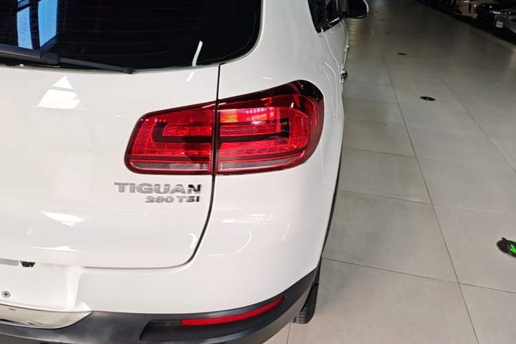 Used Volkswagen Tiguan 2016 280TSI Automatic Two-Wheel-Drive Silk Road Style Edition Right Rear Taillight