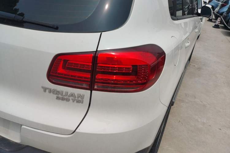 Used Volkswagen Tiguan 2016 280TSI Automatic Two-Wheel-Drive Silk Road Style Edition Right Rear Taillight