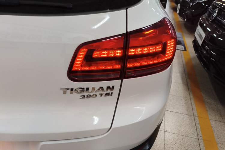 Used Volkswagen Tiguan 2016 280TSI Automatic Two-Wheel Drive Silk Road Comfort Edition Right Rear Taillight