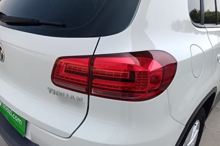 Used Volkswagen Tiguan 2016 280TSI Automatic Two-Wheel Drive Silk Road Comfort Edition Right Rear Taillight