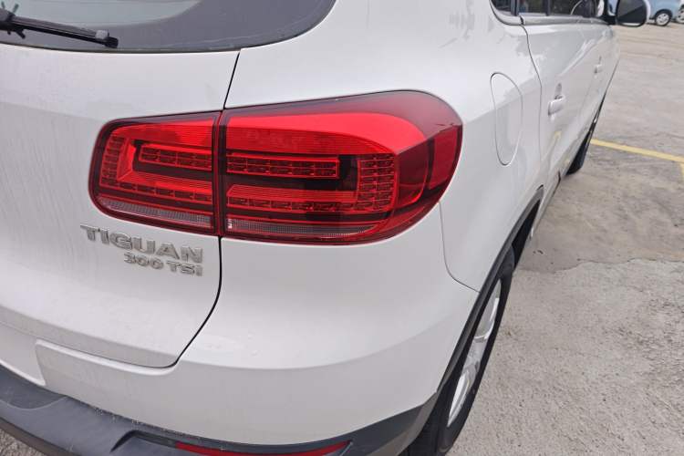 Used Volkswagen Tiguan 2016 300TSI Automatic Two-Wheel Drive Trend Edition Right Rear Taillight