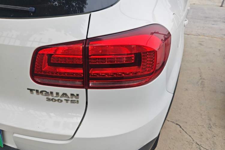 Used Volkswagen Tiguan 2016 300TSI Automatic Two-Wheel Drive Trend Edition Right Rear Taillight