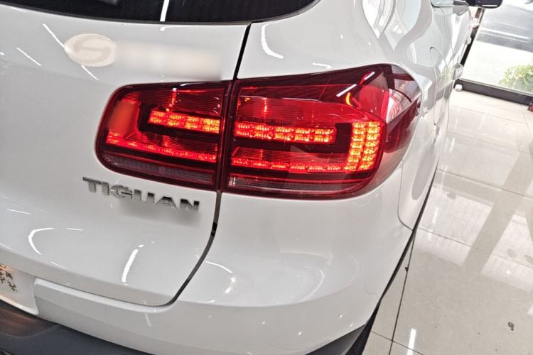 Used Volkswagen Tiguan 2016 280TSI Automatic Two-Wheel-Drive Silk Road Style Edition Right Rear Taillight
