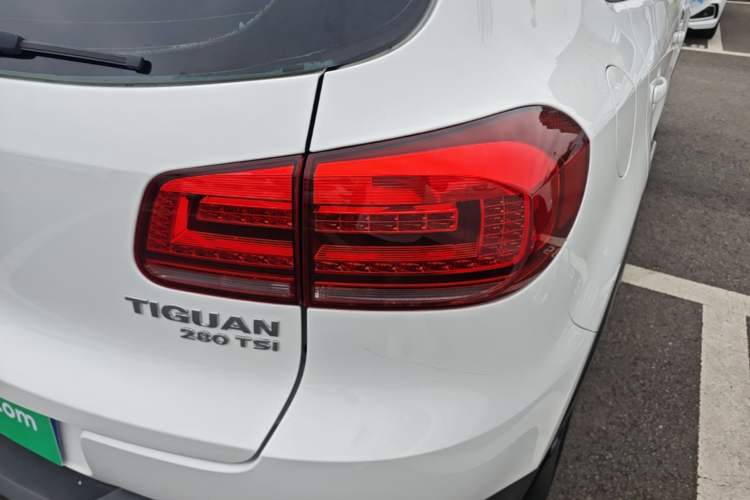 Used Volkswagen Tiguan 2016 280TSI Automatic Two-Wheel-Drive Silk Road Style Edition Right Rear Taillight