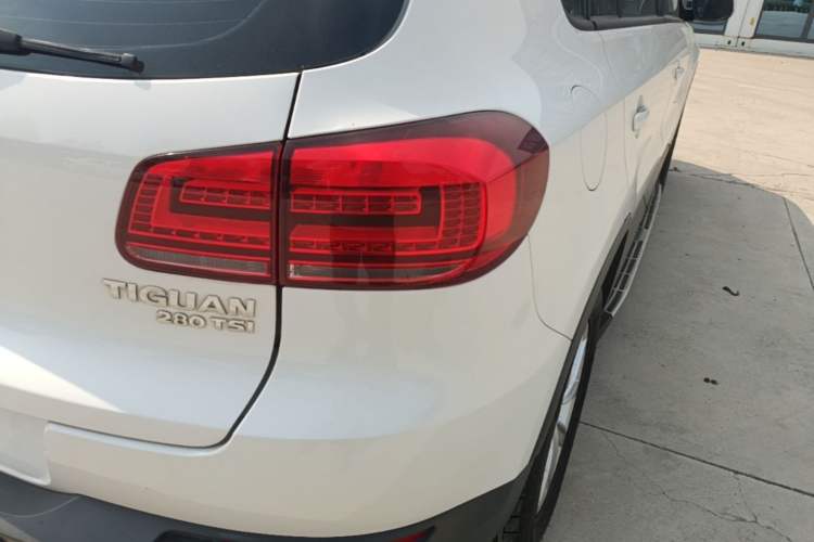 Used Volkswagen Tiguan 2016 280TSI Automatic Two-Wheel-Drive Silk Road Style Edition Right Rear Taillight