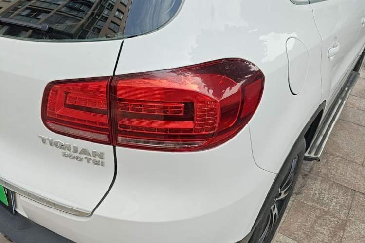 Used Volkswagen Tiguan 2016 300TSI Automatic Two-Wheel Drive Luxury Edition Right Rear Taillight