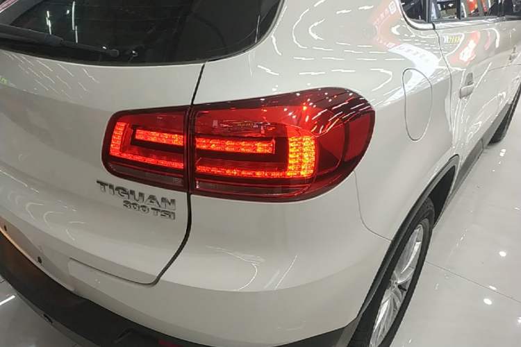 Used Volkswagen Tiguan 2016 300TSI Automatic Two-Wheel Drive Comfort Edition Right Rear Taillight