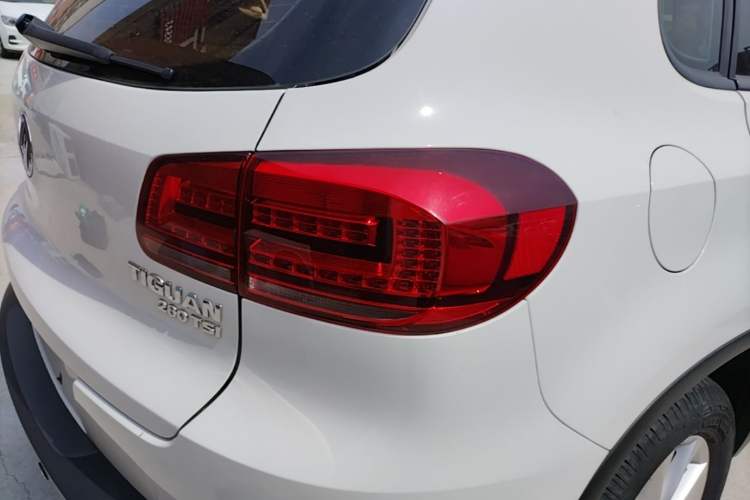 Used Volkswagen Tiguan 2016 280TSI Automatic Two-Wheel-Drive Silk Road Style Edition Right Rear Taillight