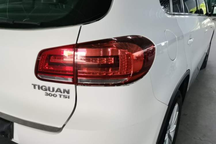 Used Volkswagen Tiguan 2016 300TSI Automatic All-Wheel Drive Fashion Vision Edition Right Rear Taillight