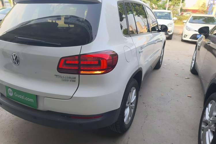 Used Volkswagen Tiguan 2016 280TSI Automatic Two-Wheel-Drive Silk Road Style Edition Right Rear Taillight