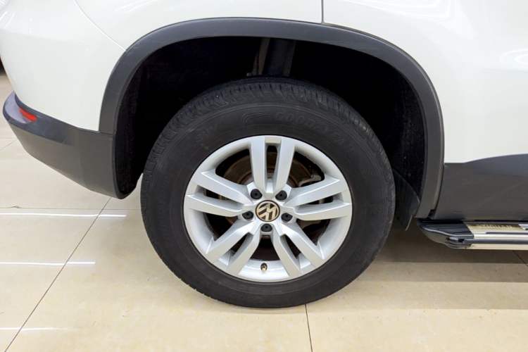 Used Volkswagen Tiguan 2016 300TSI Automatic Two-Wheel Drive Trend Edition Right Rear Wheel Hub
