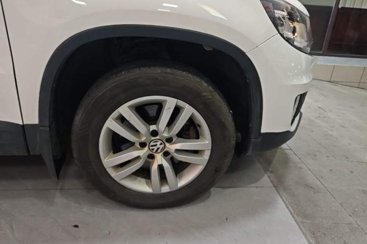 Used Volkswagen Tiguan 2016 300TSI Automatic Two-Wheel Drive Trend Edition Right Rear Wheel Hub