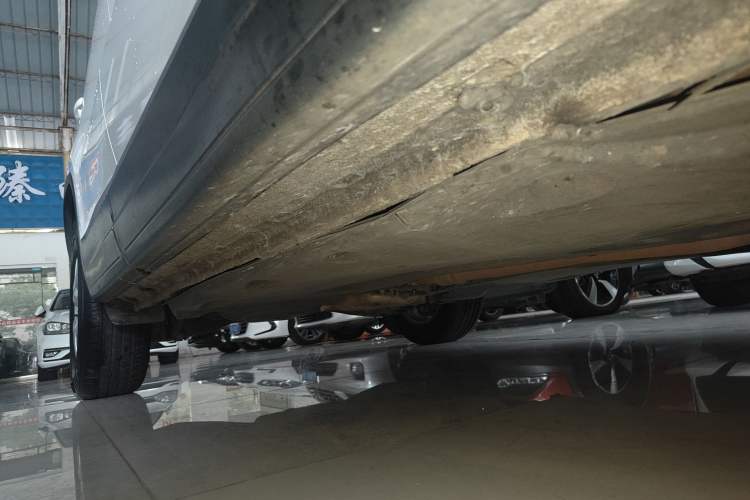 Used Volkswagen Tiguan 2016 300TSI Automatic Two-Wheel Drive Trend Edition Right Side Sill