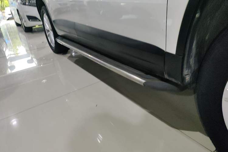 Used Volkswagen Tiguan 2016 300TSI Automatic All-Wheel Drive Fashion Vision Edition Right Side Sill