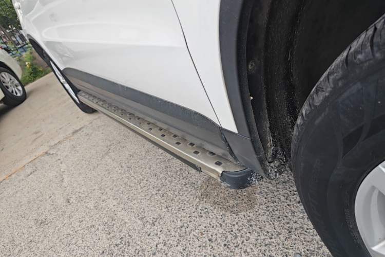 Used Volkswagen Tiguan 2016 300TSI Automatic Two-Wheel Drive Trend Edition Right Side Sill