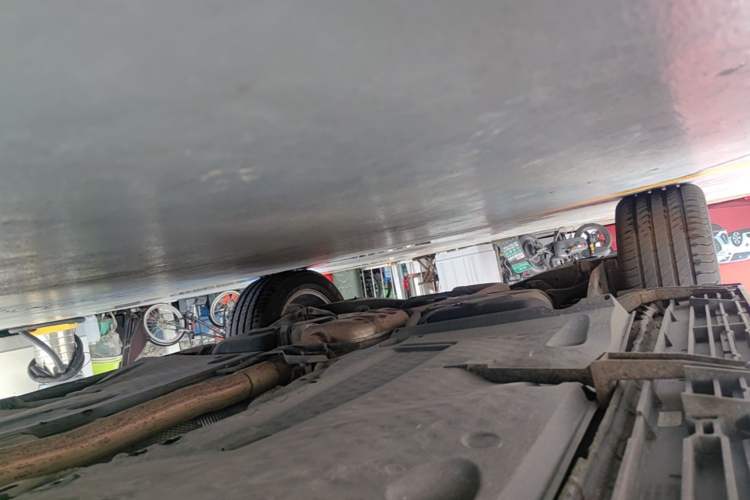 Used Volkswagen Tiguan 2016 2.0 TSI Four-Wheel Drive Standard Version Right Side Sill