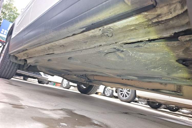 Used Volkswagen Tiguan 2016 300TSI Automatic Two-Wheel Drive Trend Edition Right Side Sill