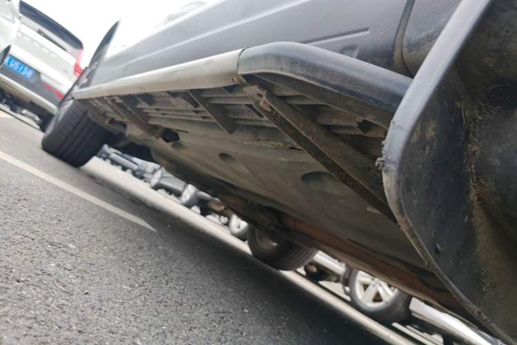 Used Volkswagen Tiguan 2016 330TSI Automatic All-Wheel-Drive Flagship Edition Right Side Sill