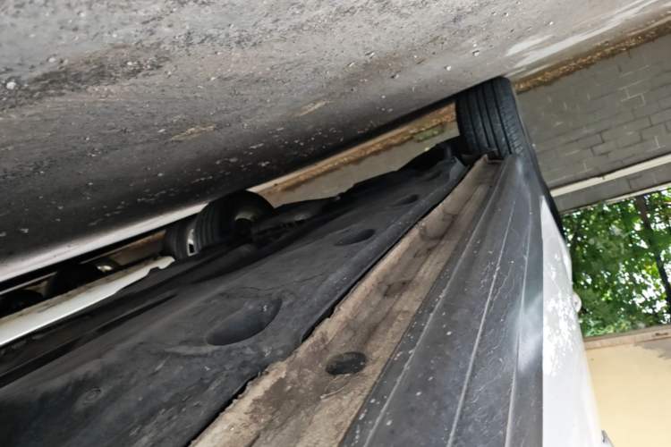 Used Volkswagen Tiguan 2016 280TSI Automatic Two-Wheel-Drive Silk Road Style Edition Right Side Sill