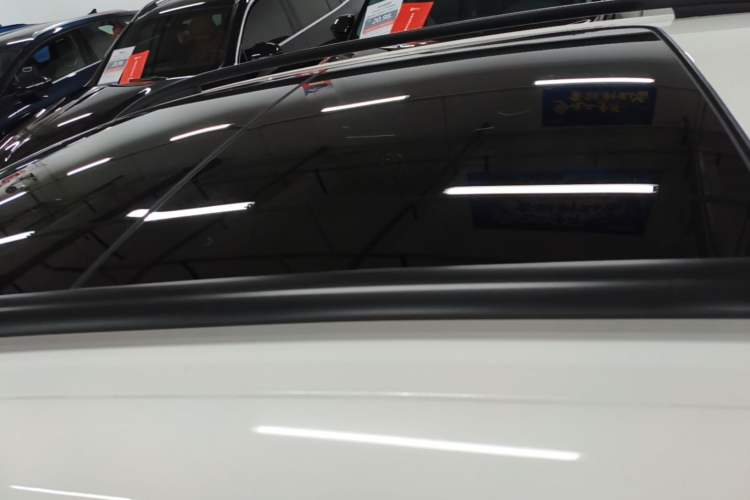 Used Volkswagen Tiguan 2016 280TSI Automatic Two-Wheel Drive Silk Road Comfort Edition Roof