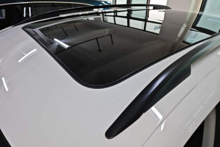 Used Volkswagen Tiguan 2016 280TSI Automatic Two-Wheel Drive Silk Road Comfort Edition Roof