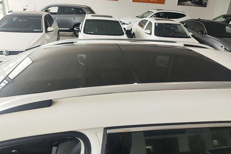 Used Volkswagen Tiguan 2016 300TSI Automatic Two-Wheel Drive Luxury Edition Roof