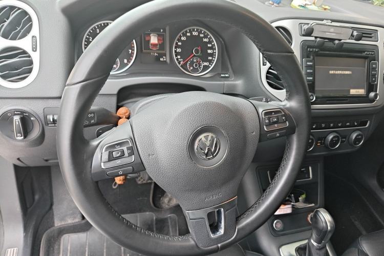 Used Volkswagen Tiguan 2016 300TSI Automatic Two-Wheel Drive Luxury Edition Steering Wheel