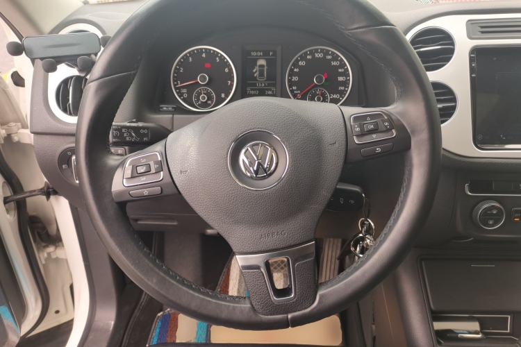 Used Volkswagen Tiguan 2016 280TSI Automatic Two-Wheel Drive Silk Road Comfort Edition Steering Wheel