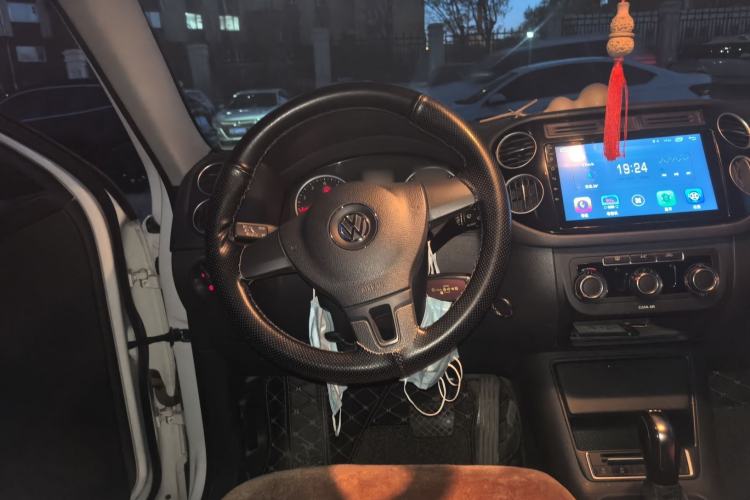 Used Volkswagen Tiguan 2016 280TSI Automatic Two-Wheel-Drive Silk Road Style Edition Steering Wheel